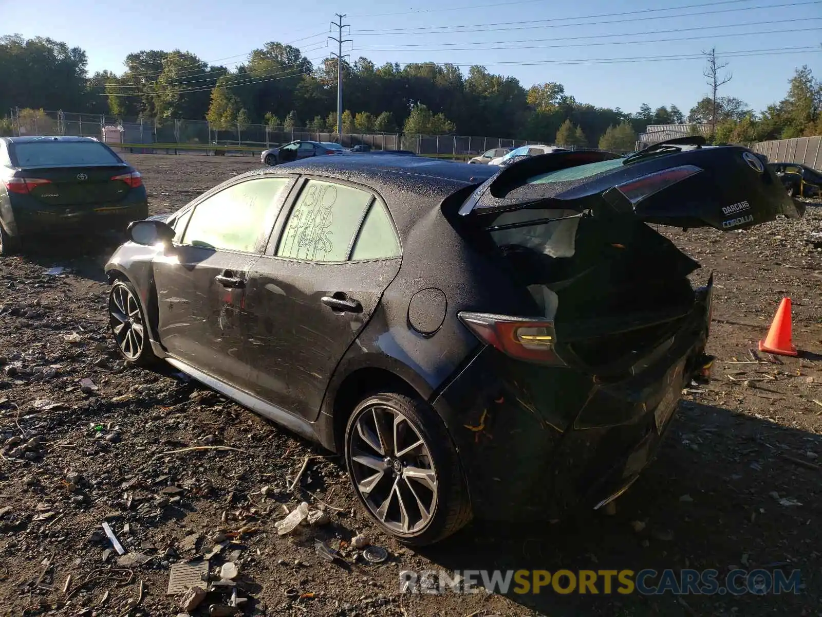 3 Photograph of a damaged car JTNC4RBE9L3092058 TOYOTA COROLLA 2020