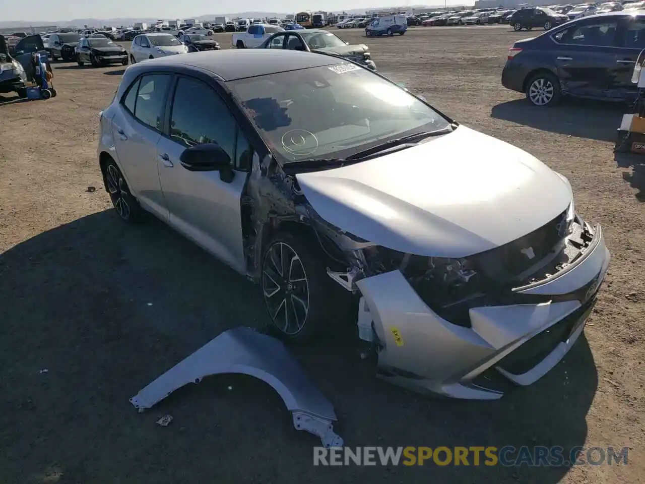 1 Photograph of a damaged car JTNC4RBE9L3100188 TOYOTA COROLLA 2020