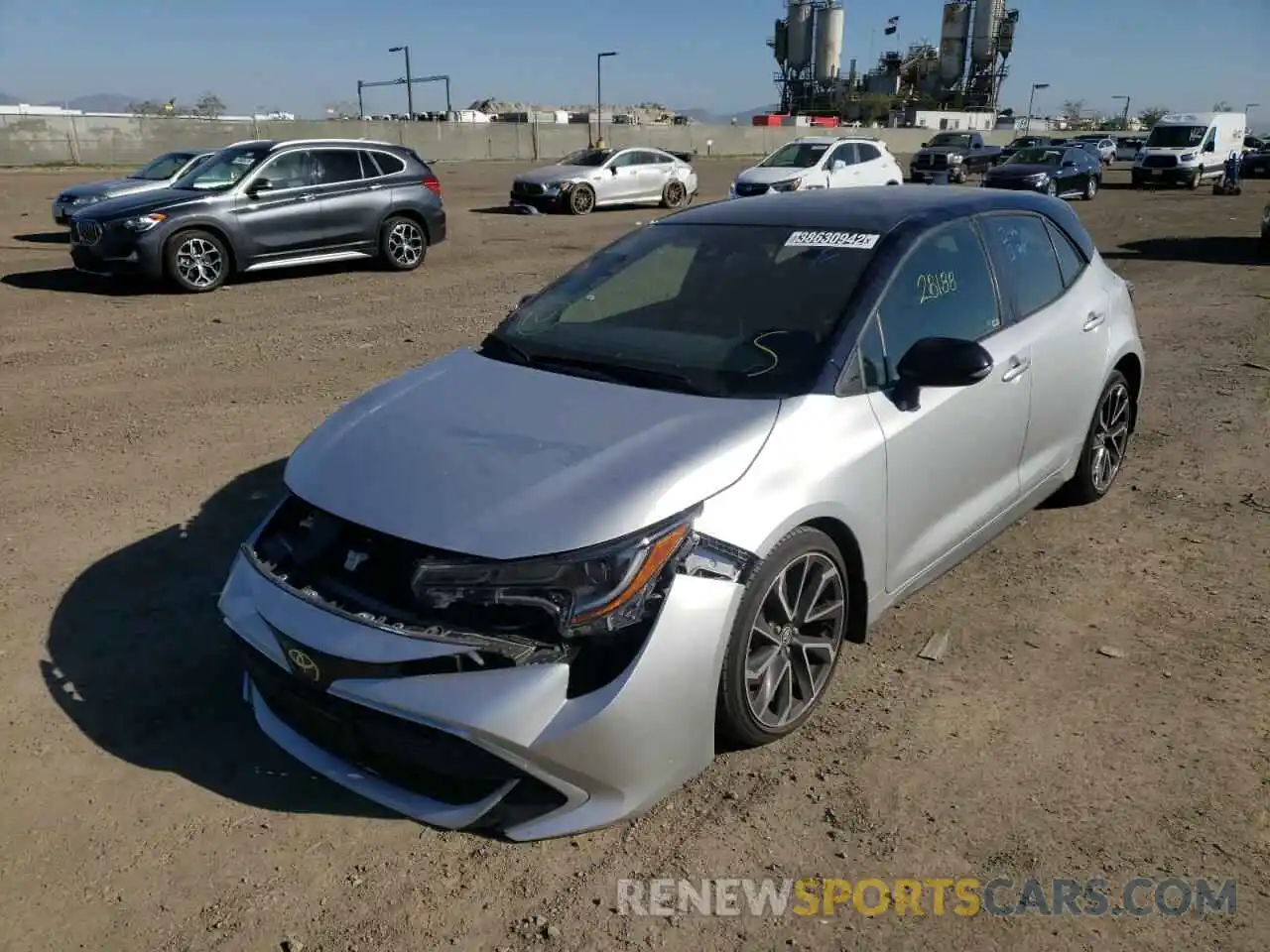 2 Photograph of a damaged car JTNC4RBE9L3100188 TOYOTA COROLLA 2020