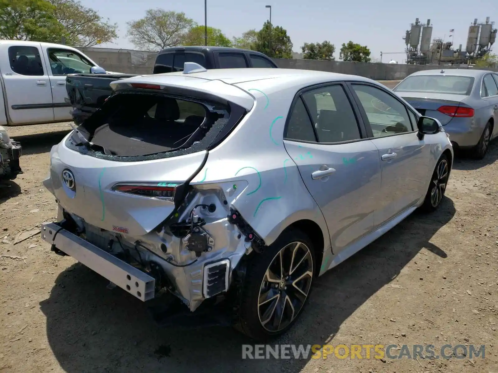 4 Photograph of a damaged car JTNC4RBEXL3082669 TOYOTA COROLLA 2020