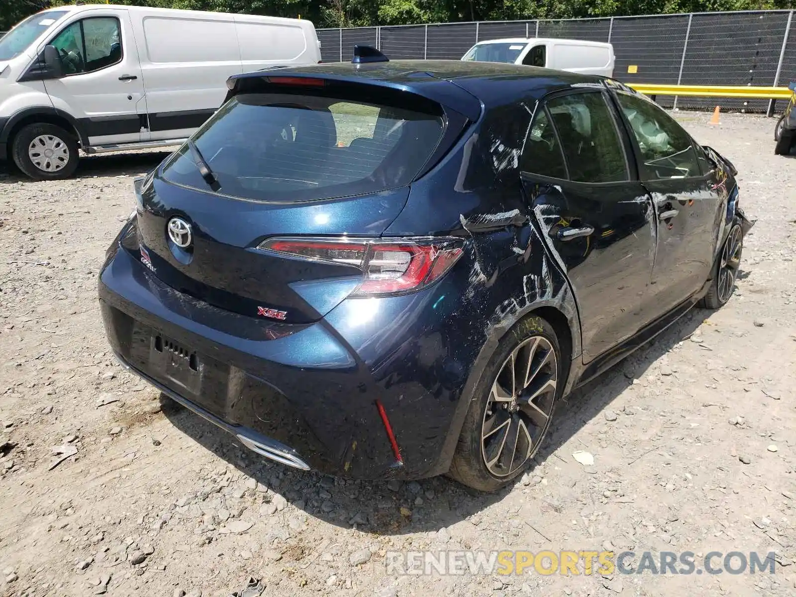 4 Photograph of a damaged car JTNC4RBEXL3090660 TOYOTA COROLLA 2020