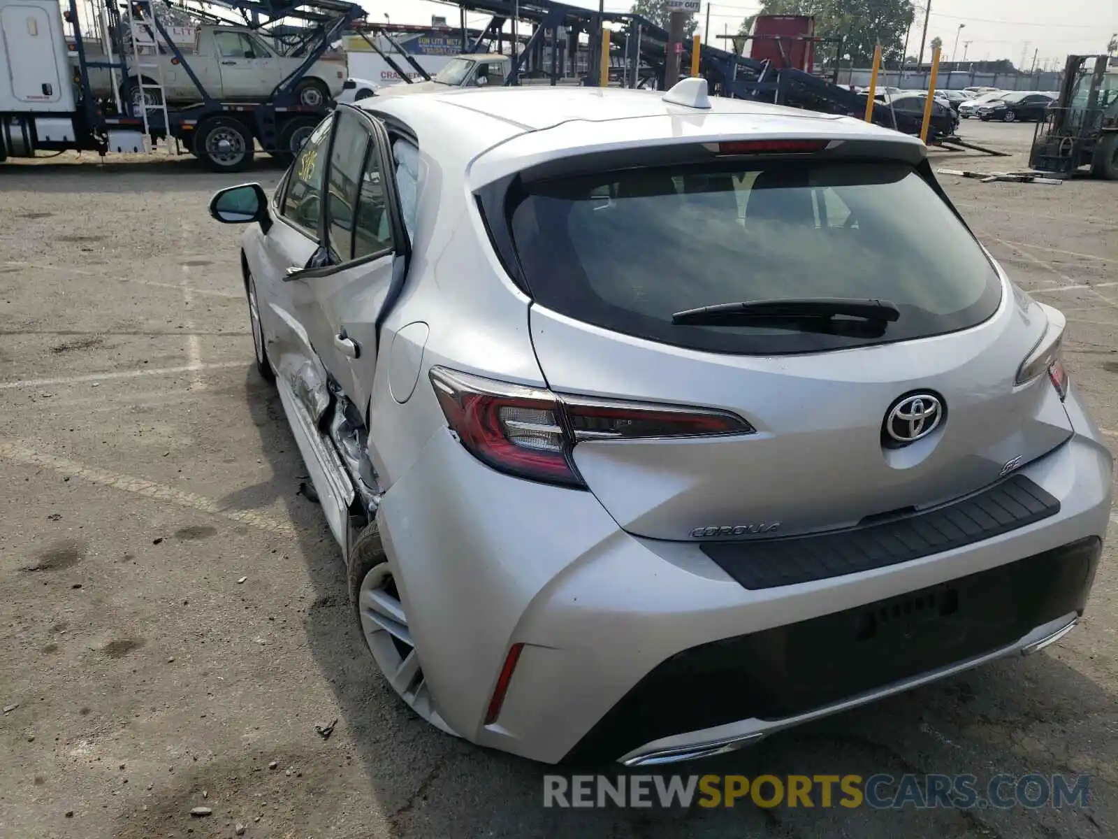 10 Photograph of a damaged car JTND4RBE0L3075041 TOYOTA COROLLA 2020