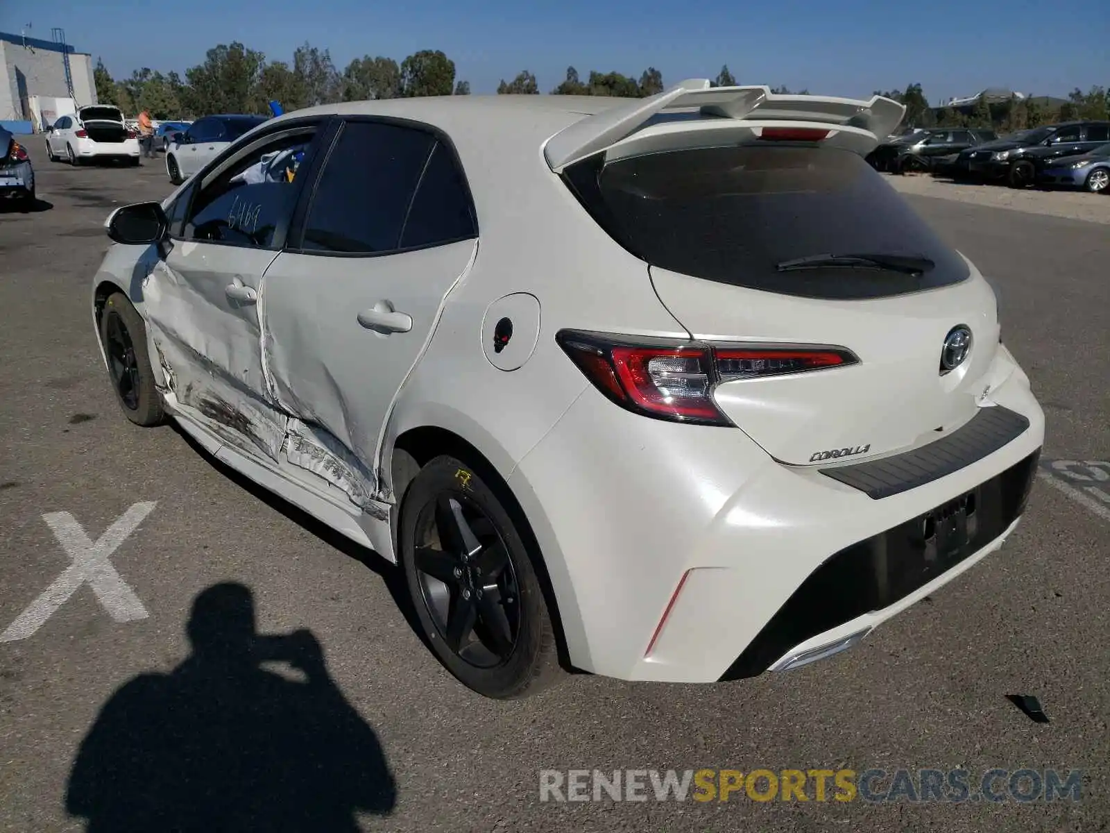 3 Photograph of a damaged car JTND4RBE0L3084838 TOYOTA COROLLA 2020