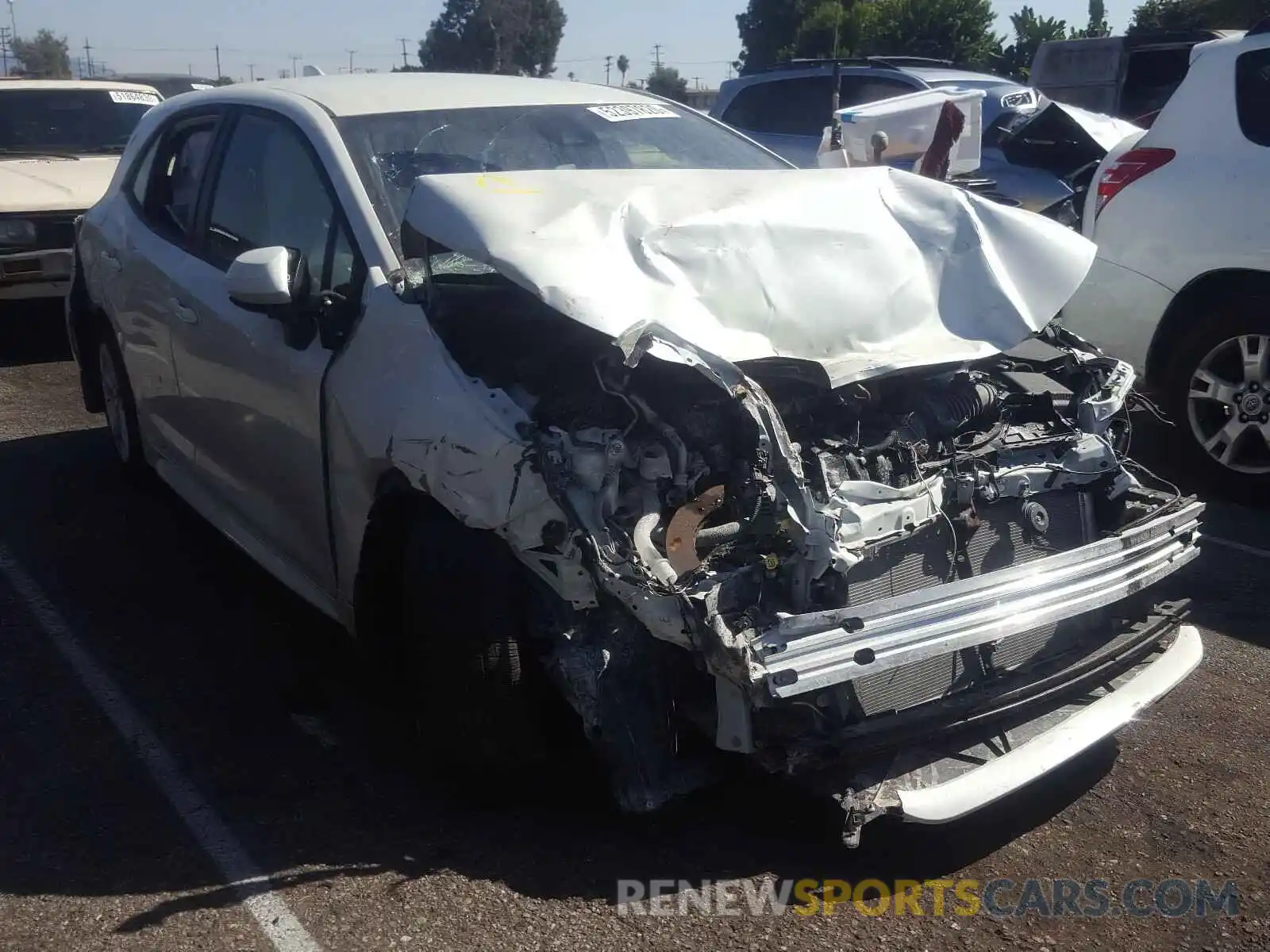 1 Photograph of a damaged car JTND4RBE0L3092373 TOYOTA COROLLA 2020