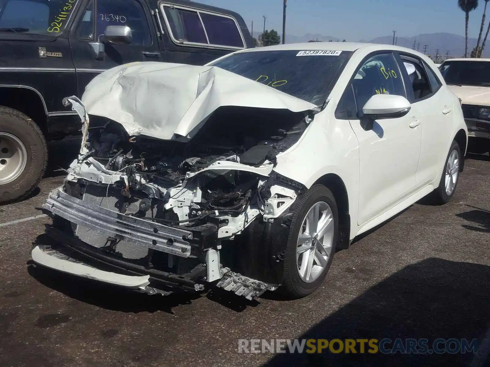 2 Photograph of a damaged car JTND4RBE0L3092373 TOYOTA COROLLA 2020