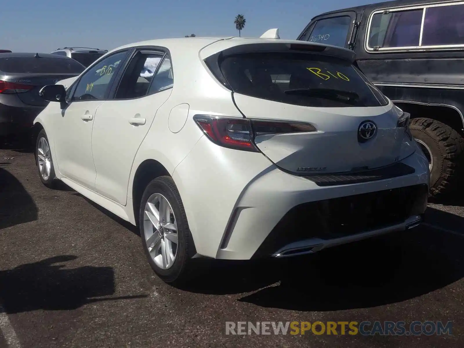 3 Photograph of a damaged car JTND4RBE0L3092373 TOYOTA COROLLA 2020