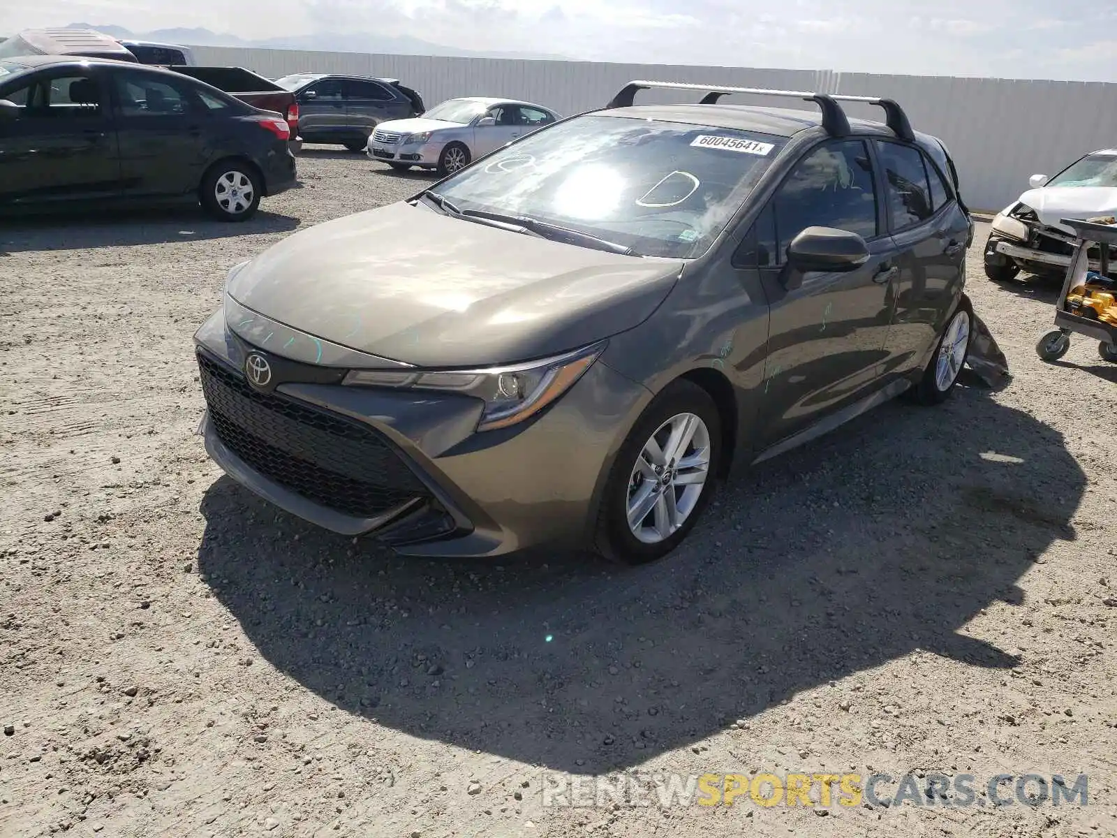 2 Photograph of a damaged car JTND4RBE0L3093491 TOYOTA COROLLA 2020