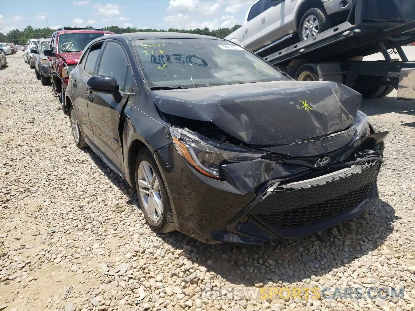 1 Photograph of a damaged car JTND4RBE0L3094995 TOYOTA COROLLA 2020