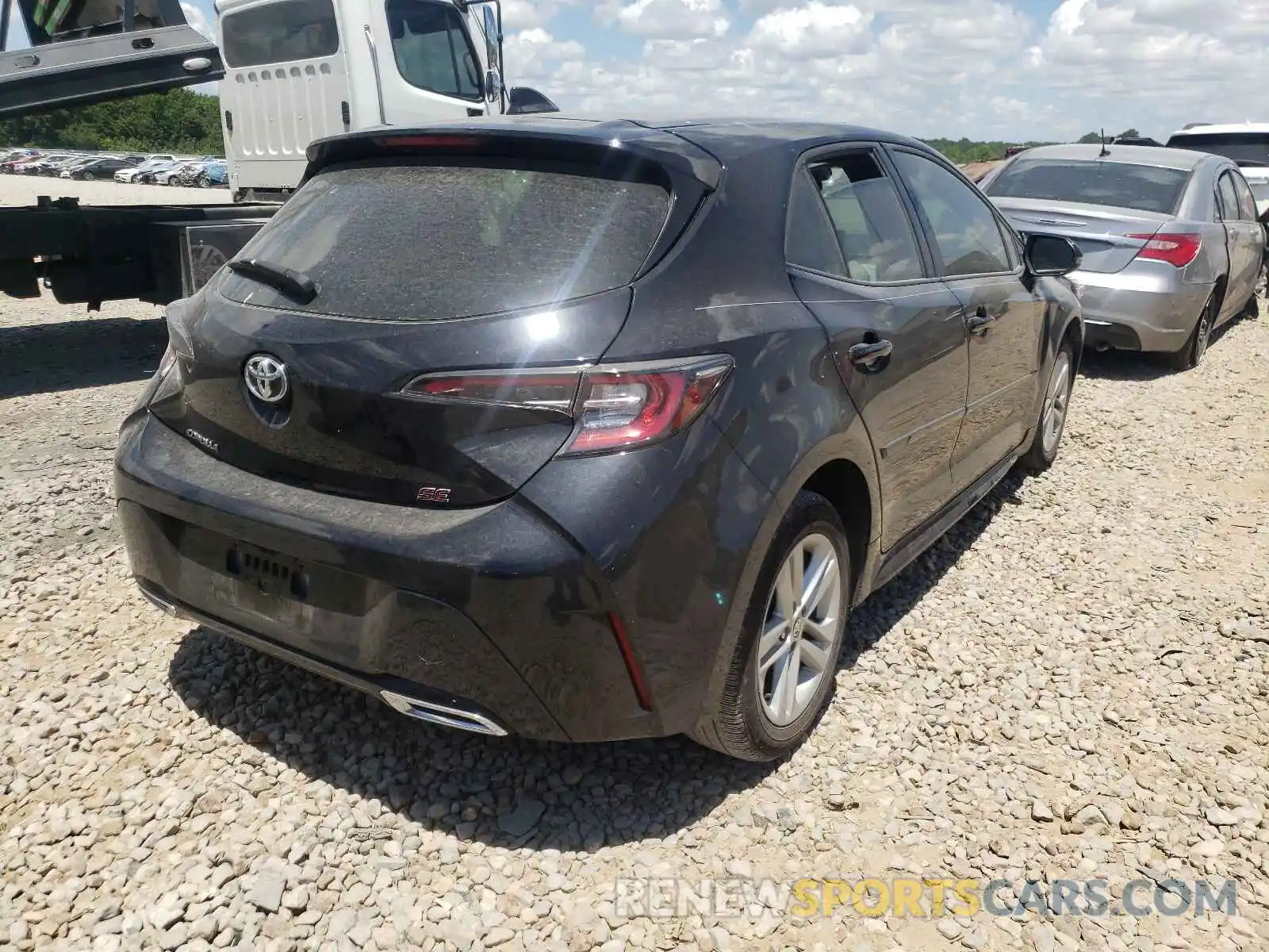 4 Photograph of a damaged car JTND4RBE0L3094995 TOYOTA COROLLA 2020