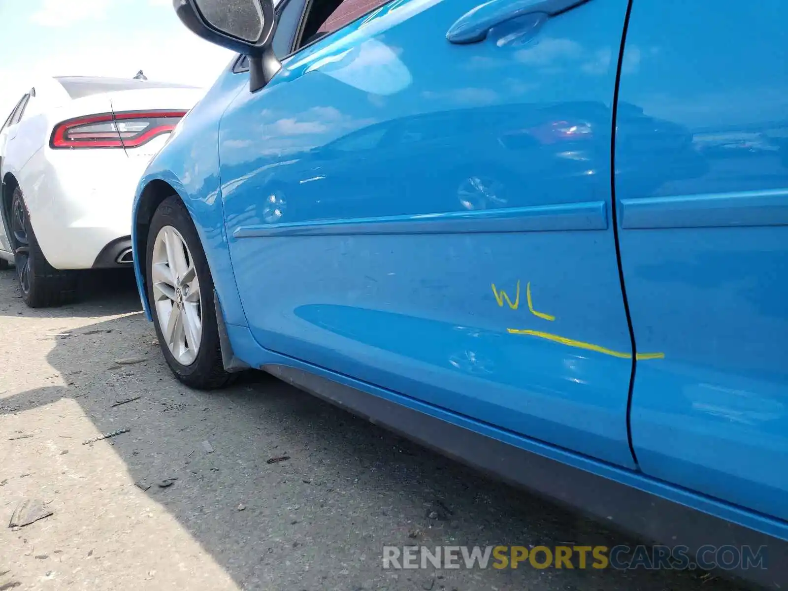 9 Photograph of a damaged car JTND4RBE0L3096584 TOYOTA COROLLA 2020