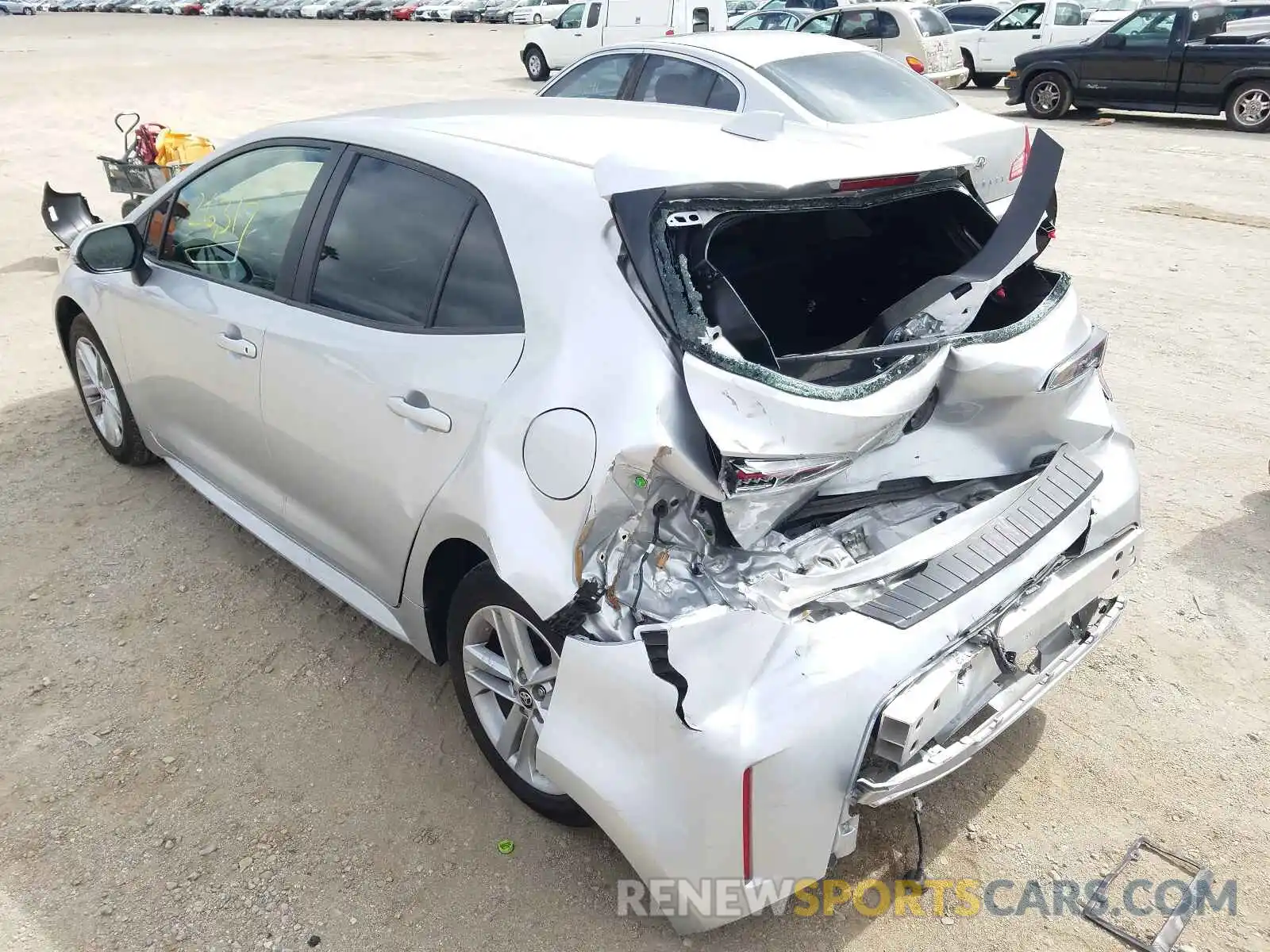 3 Photograph of a damaged car JTND4RBE0L3100763 TOYOTA COROLLA 2020