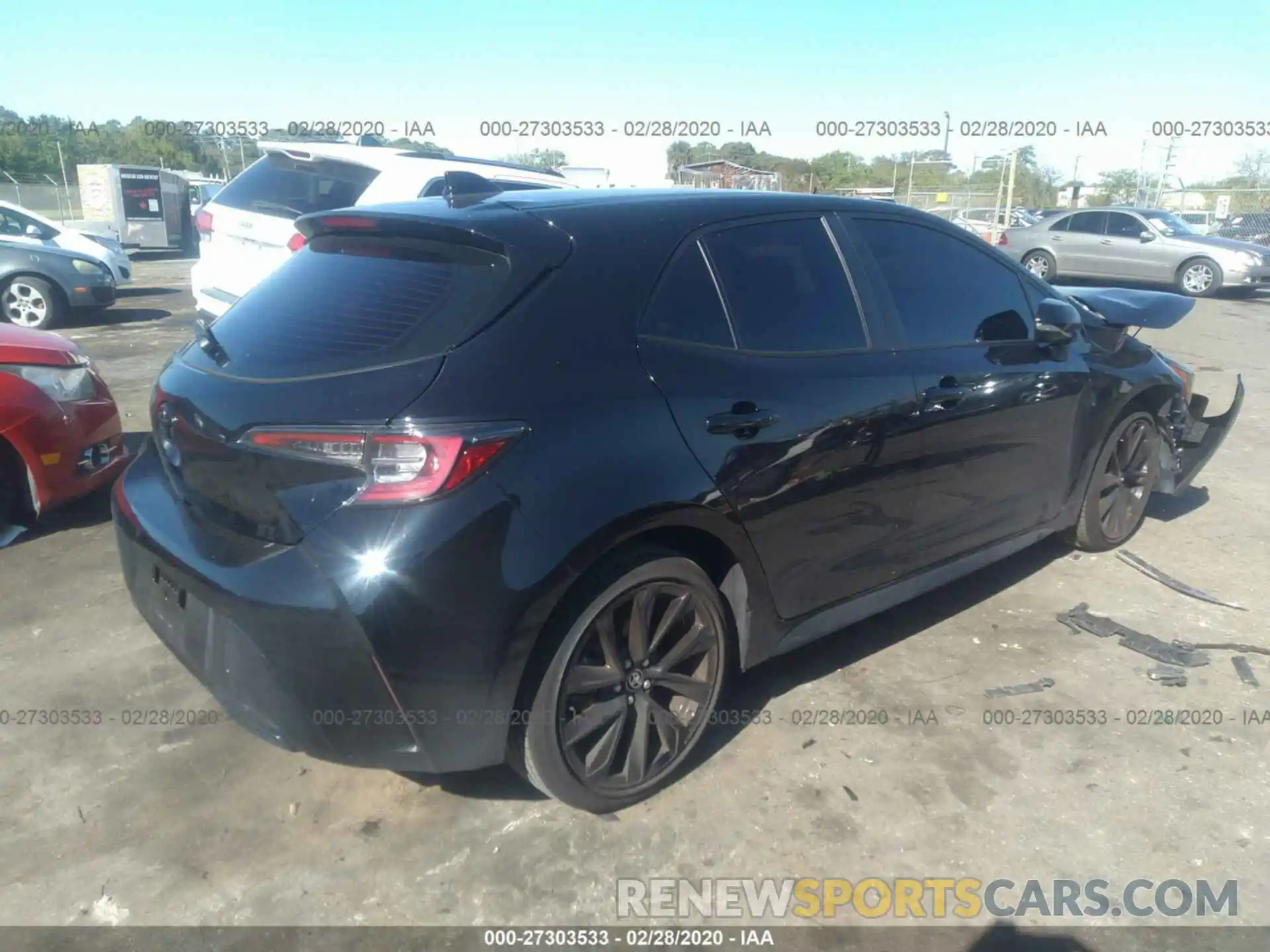 4 Photograph of a damaged car JTND4RBE1L3076649 TOYOTA COROLLA 2020