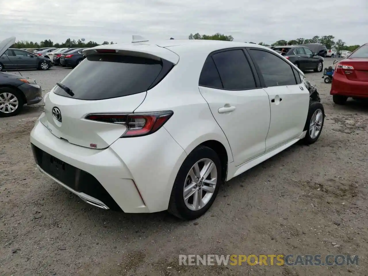 4 Photograph of a damaged car JTND4RBE1L3077560 TOYOTA COROLLA 2020