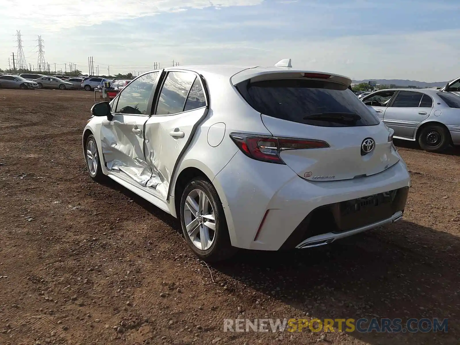 3 Photograph of a damaged car JTND4RBE2L3084033 TOYOTA COROLLA 2020