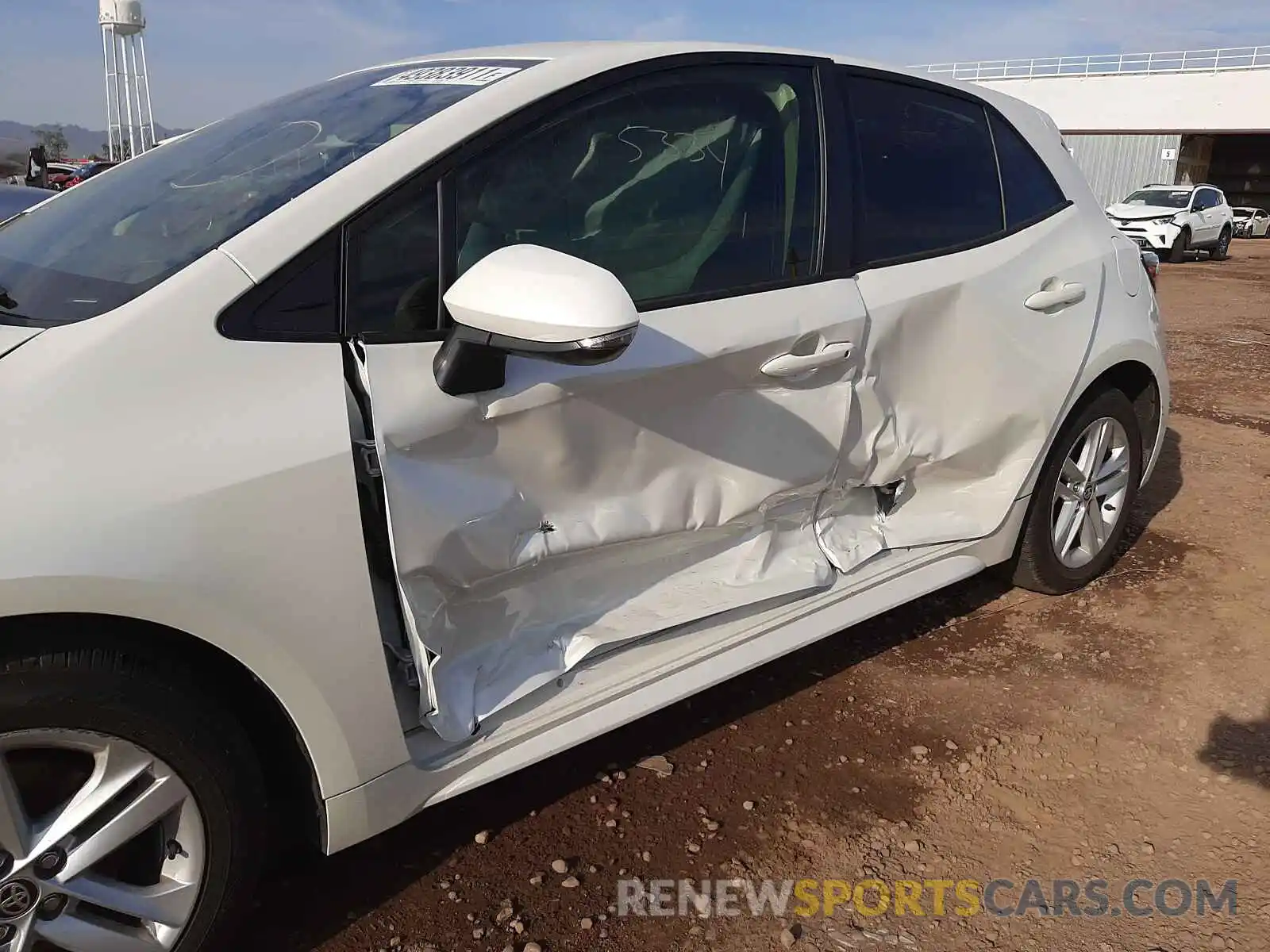 9 Photograph of a damaged car JTND4RBE2L3084033 TOYOTA COROLLA 2020