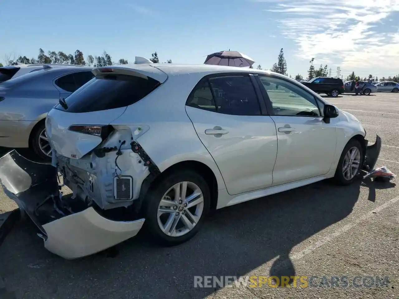 3 Photograph of a damaged car JTND4RBE2L3086462 TOYOTA COROLLA 2020