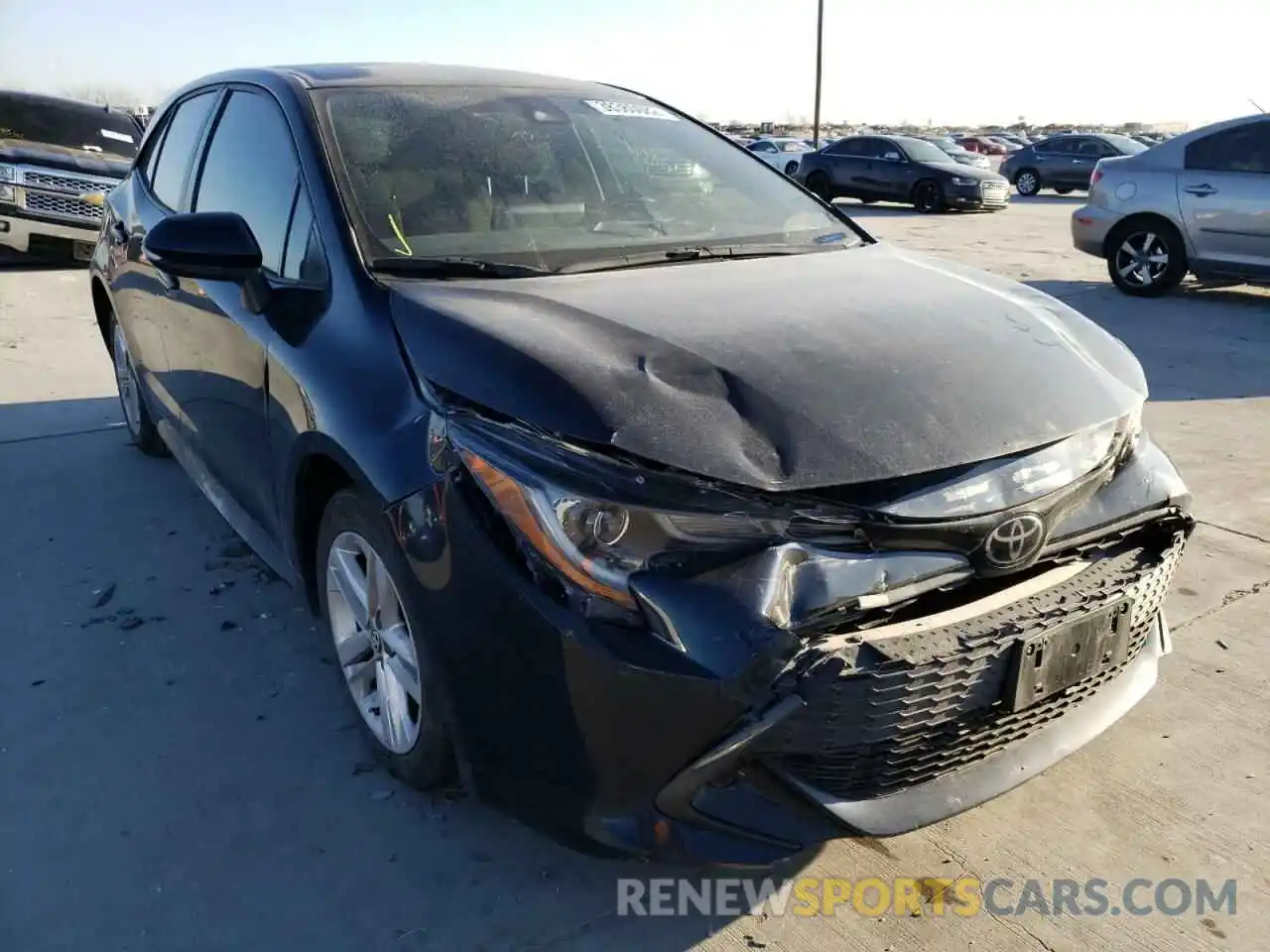 1 Photograph of a damaged car JTND4RBE2L3088325 TOYOTA COROLLA 2020