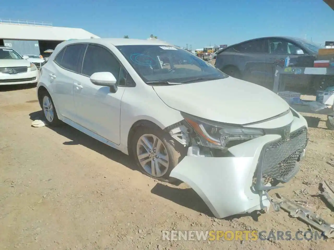 1 Photograph of a damaged car JTND4RBE2L3092732 TOYOTA COROLLA 2020