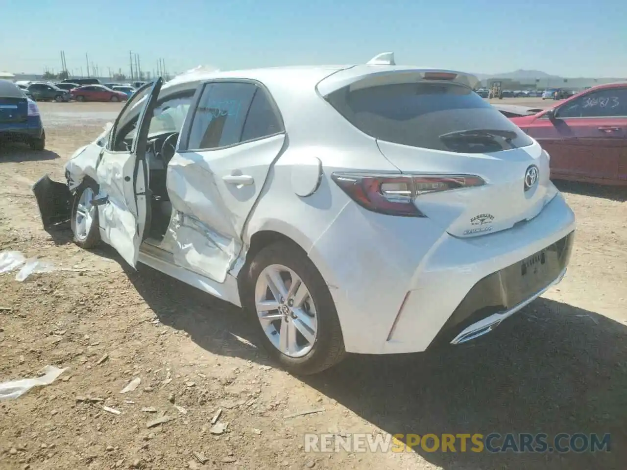 3 Photograph of a damaged car JTND4RBE2L3092732 TOYOTA COROLLA 2020