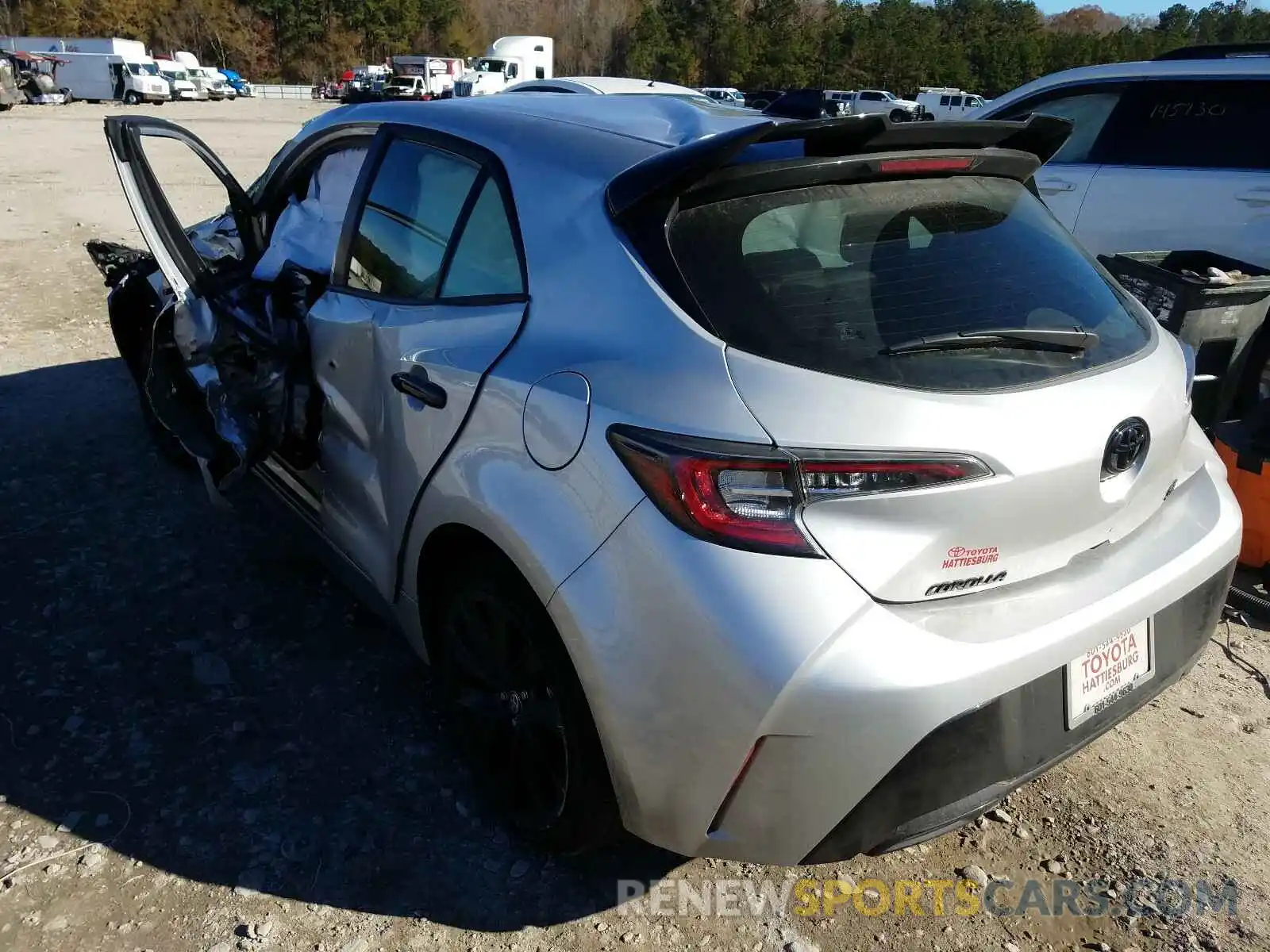 3 Photograph of a damaged car JTND4RBE2L3102739 TOYOTA COROLLA 2020