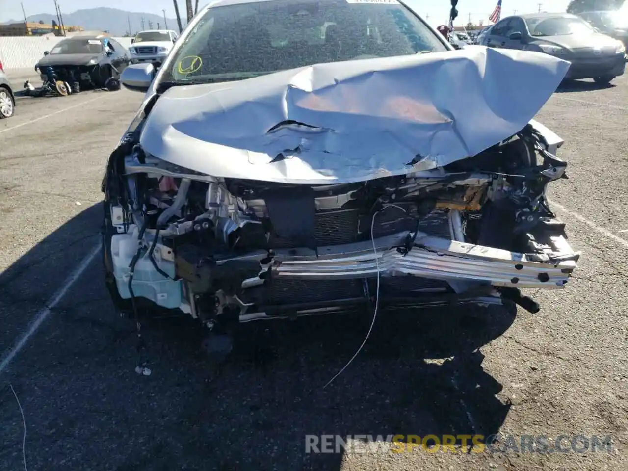 9 Photograph of a damaged car JTND4RBE3L3082999 TOYOTA COROLLA 2020