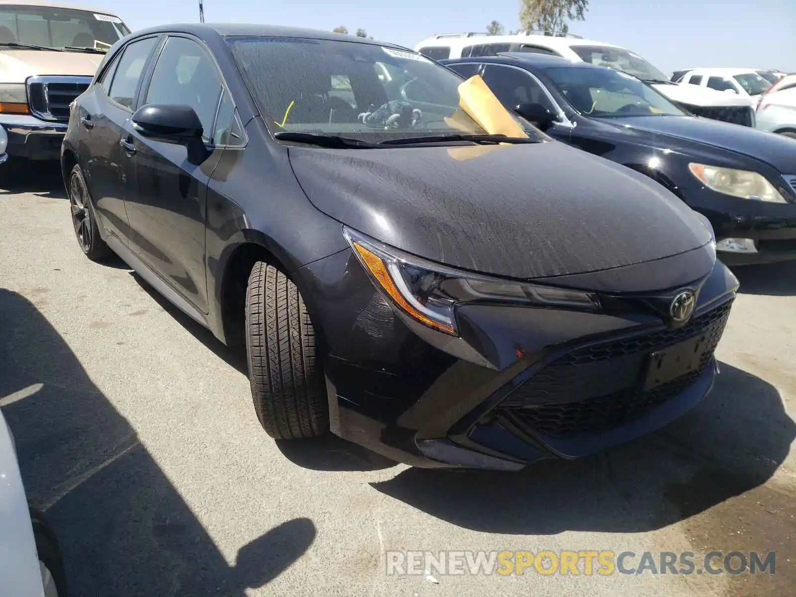 1 Photograph of a damaged car JTND4RBE4L3075916 TOYOTA COROLLA 2020