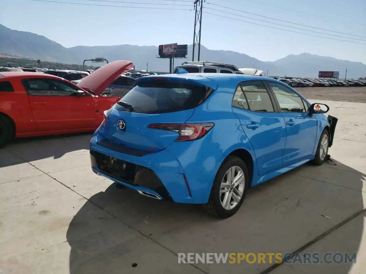 4 Photograph of a damaged car JTND4RBE4L3083224 TOYOTA COROLLA 2020