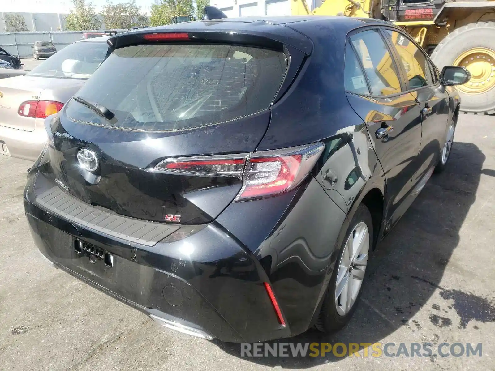 4 Photograph of a damaged car JTND4RBE4L3086821 TOYOTA COROLLA 2020