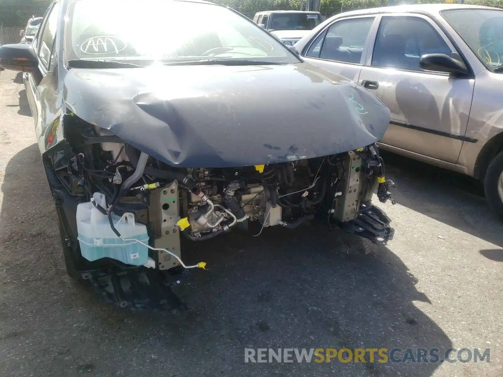 9 Photograph of a damaged car JTND4RBE4L3086821 TOYOTA COROLLA 2020