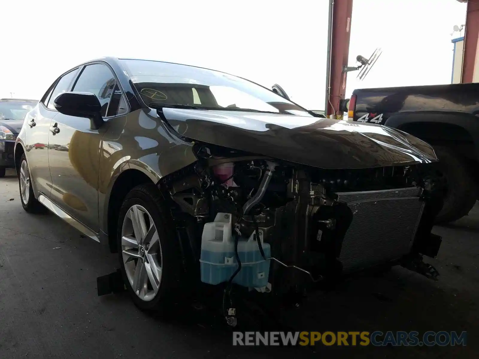 1 Photograph of a damaged car JTND4RBE4L3090626 TOYOTA COROLLA 2020