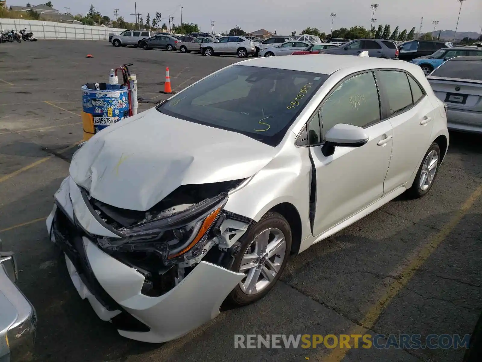 2 Photograph of a damaged car JTND4RBE4L3095695 TOYOTA COROLLA 2020