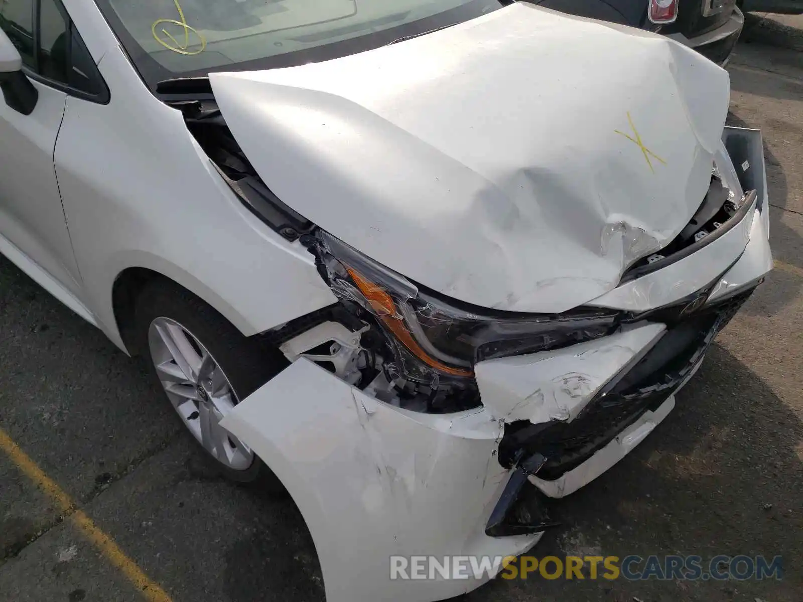 9 Photograph of a damaged car JTND4RBE4L3095695 TOYOTA COROLLA 2020