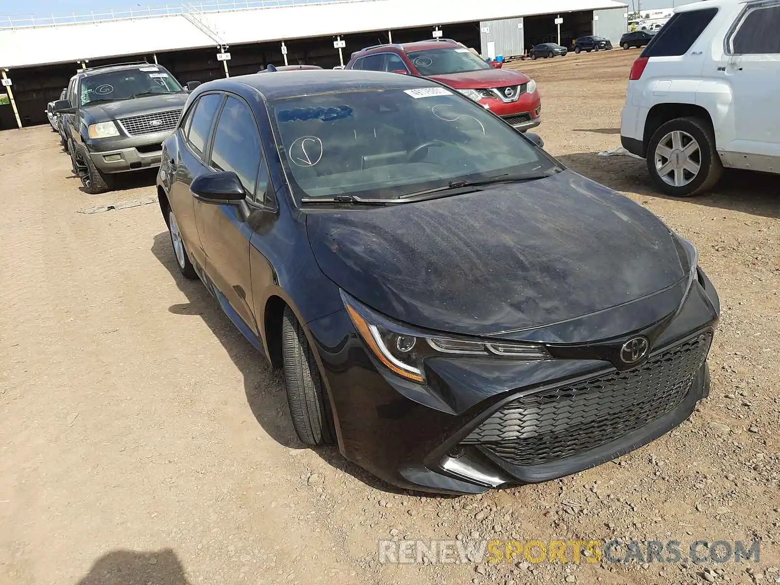 1 Photograph of a damaged car JTND4RBE4L3103262 TOYOTA COROLLA 2020