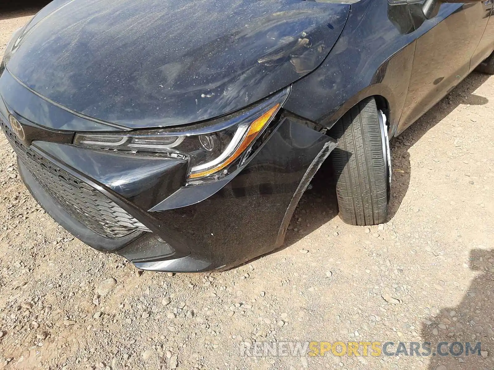 9 Photograph of a damaged car JTND4RBE4L3103262 TOYOTA COROLLA 2020