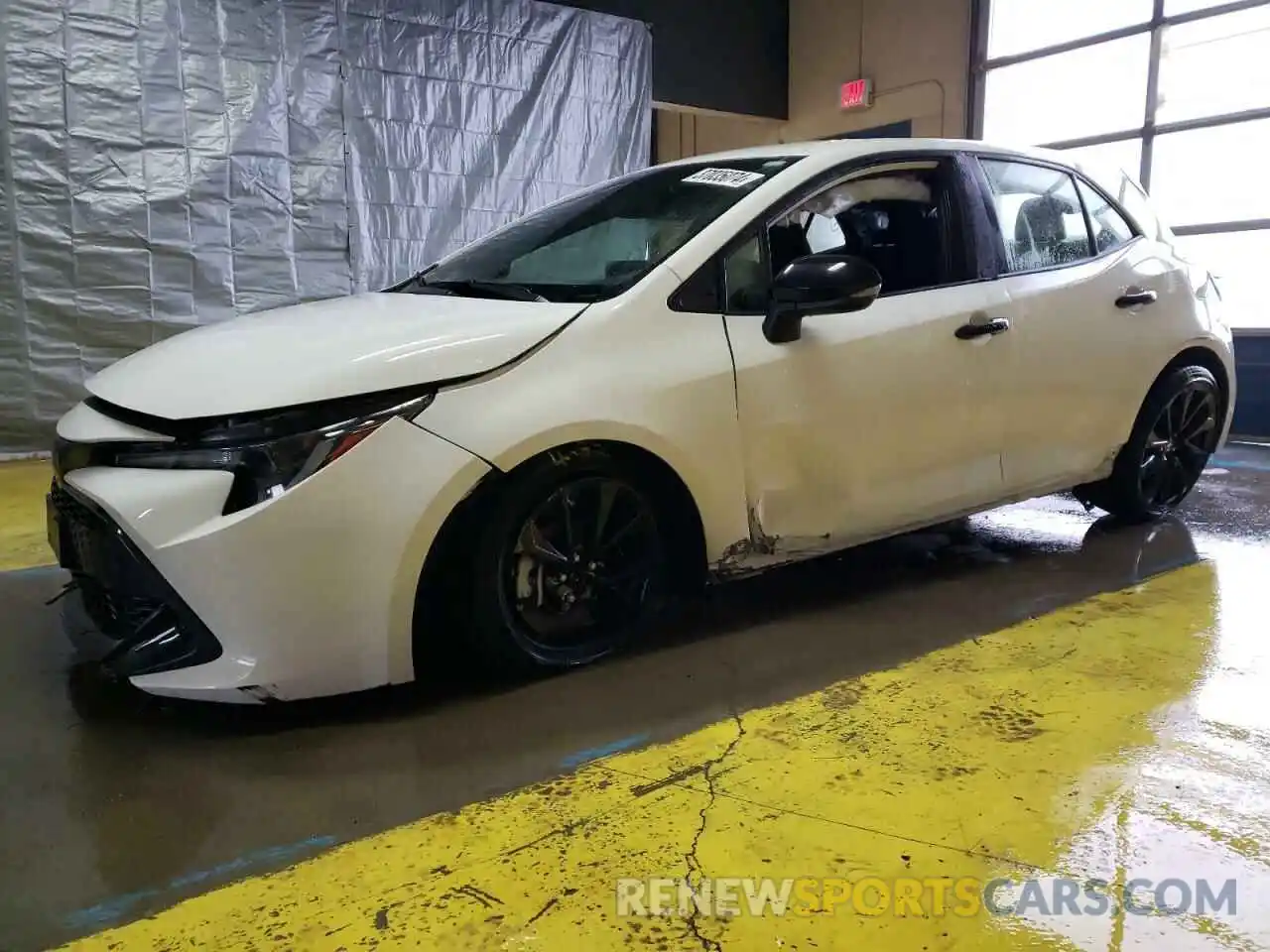 1 Photograph of a damaged car JTND4RBE5L3082888 TOYOTA COROLLA 2020