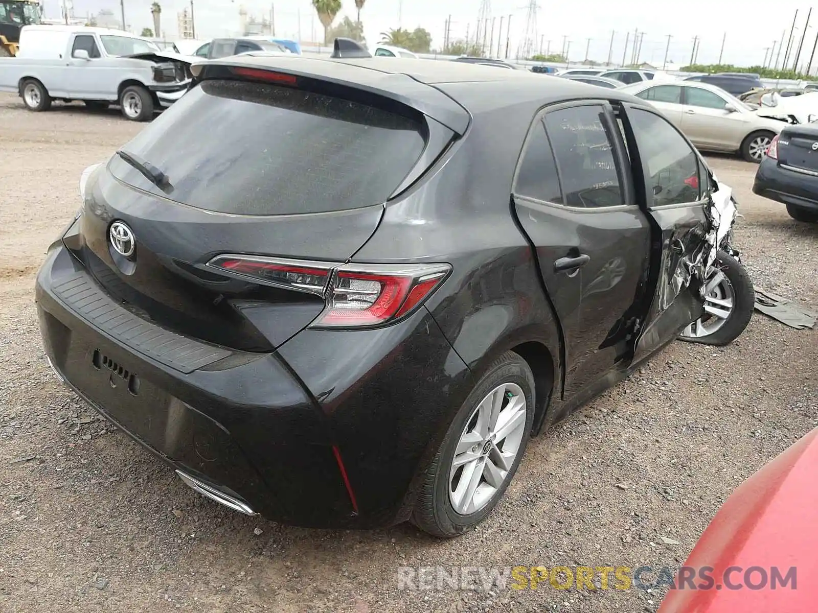 4 Photograph of a damaged car JTND4RBE5L3089842 TOYOTA COROLLA 2020