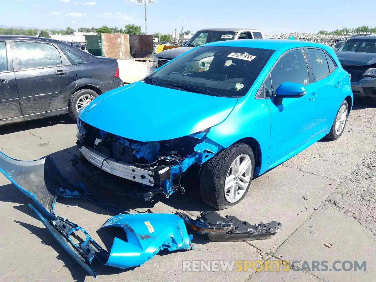 2 Photograph of a damaged car JTND4RBE6L3076906 TOYOTA COROLLA 2020