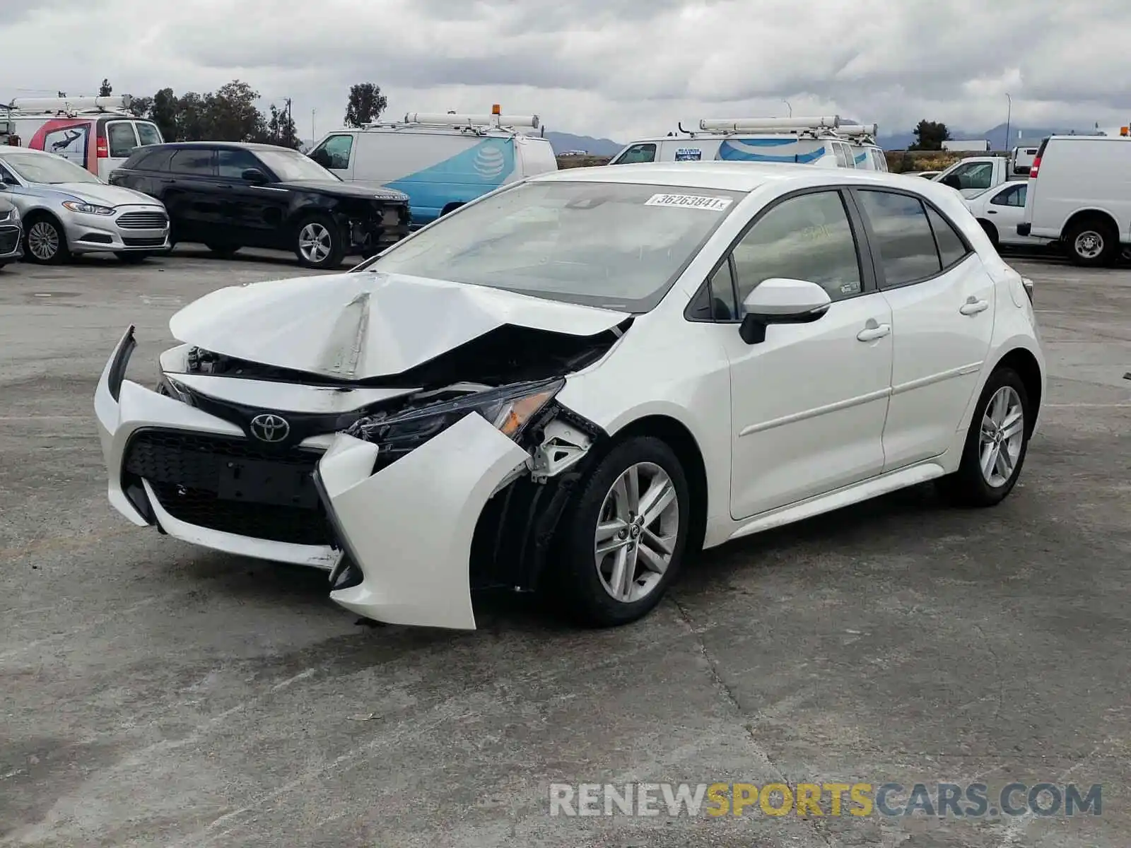 2 Photograph of a damaged car JTND4RBE6L3094029 TOYOTA COROLLA 2020