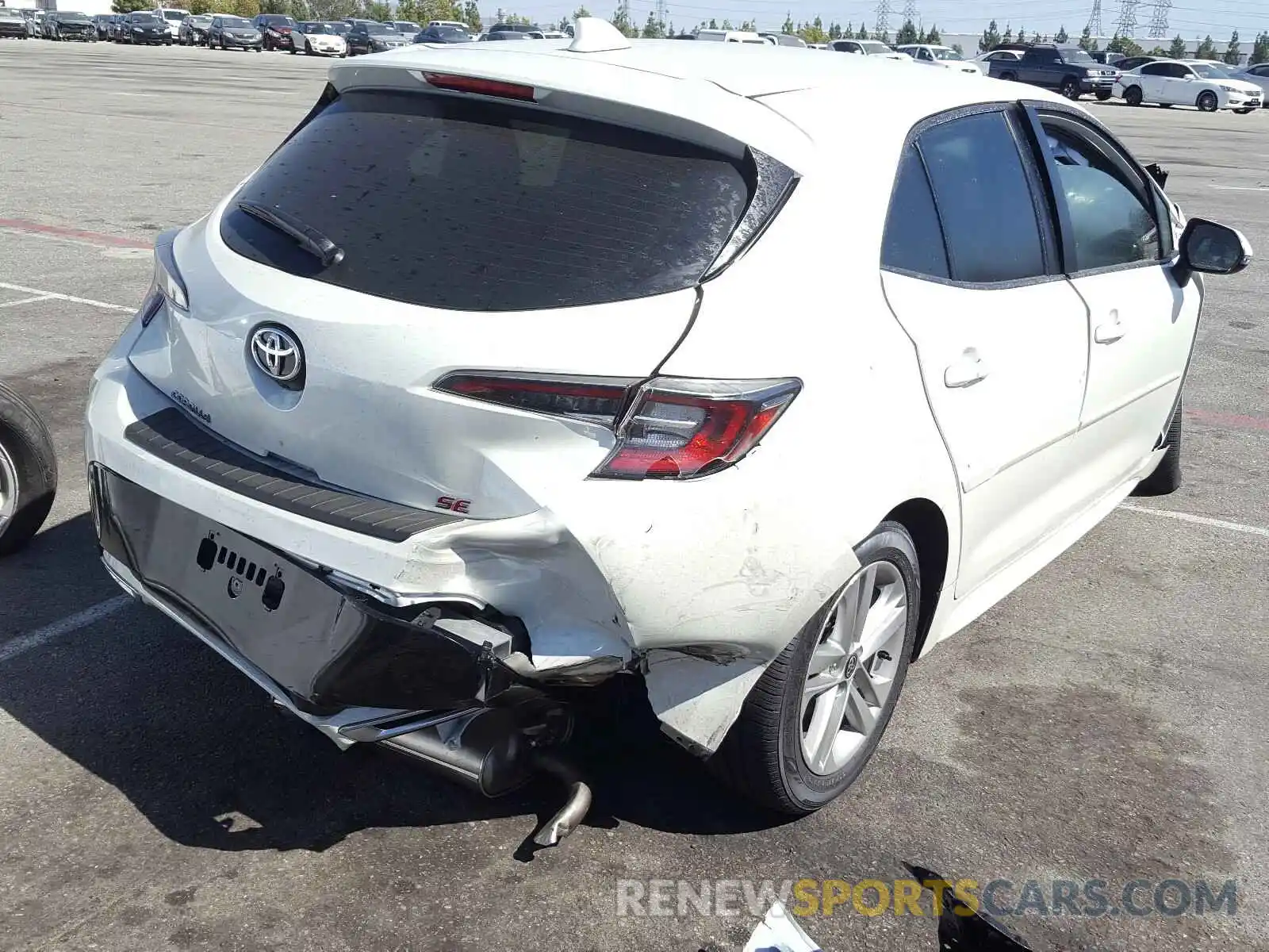 4 Photograph of a damaged car JTND4RBE7L3095139 TOYOTA COROLLA 2020