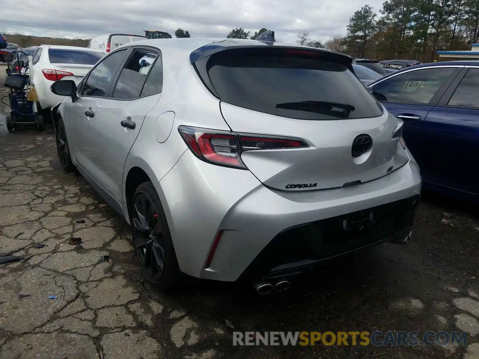 3 Photograph of a damaged car JTND4RBE8L3074994 TOYOTA COROLLA 2020