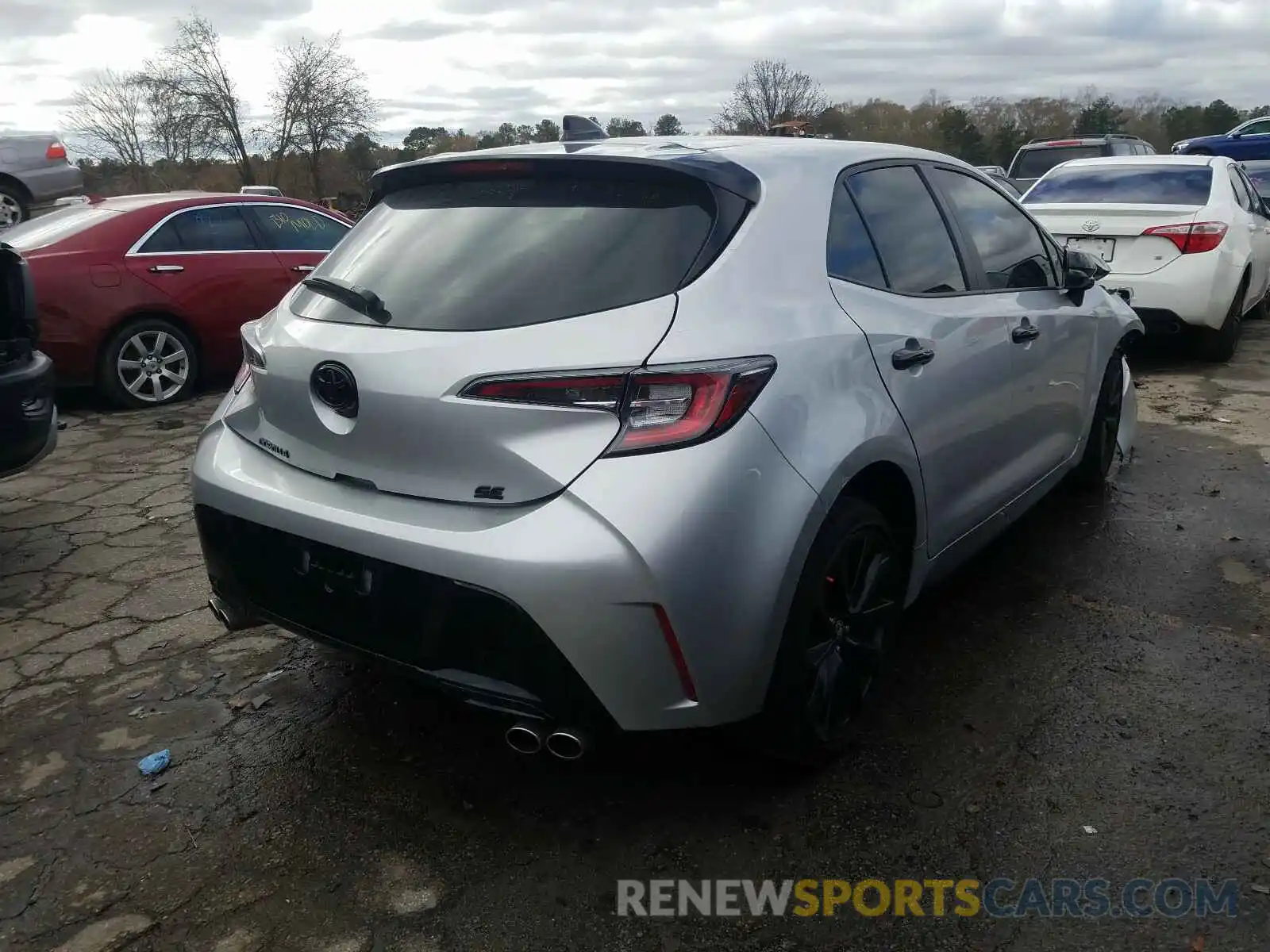 4 Photograph of a damaged car JTND4RBE8L3074994 TOYOTA COROLLA 2020