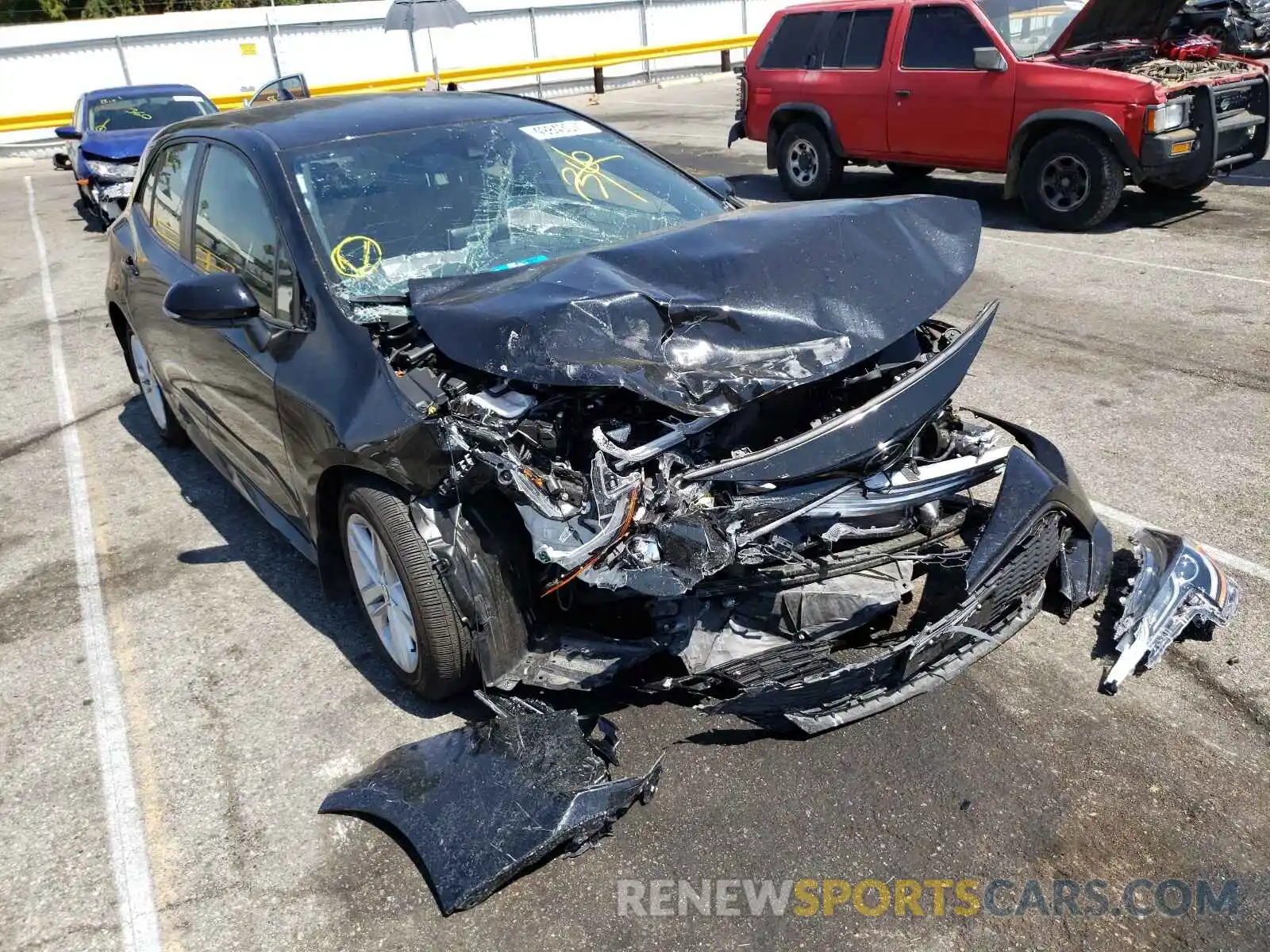 1 Photograph of a damaged car JTND4RBE8L3089642 TOYOTA COROLLA 2020