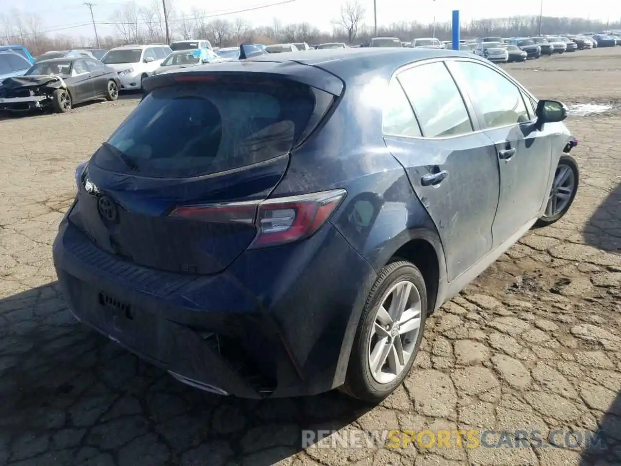 4 Photograph of a damaged car JTND4RBE8L3089933 TOYOTA COROLLA 2020