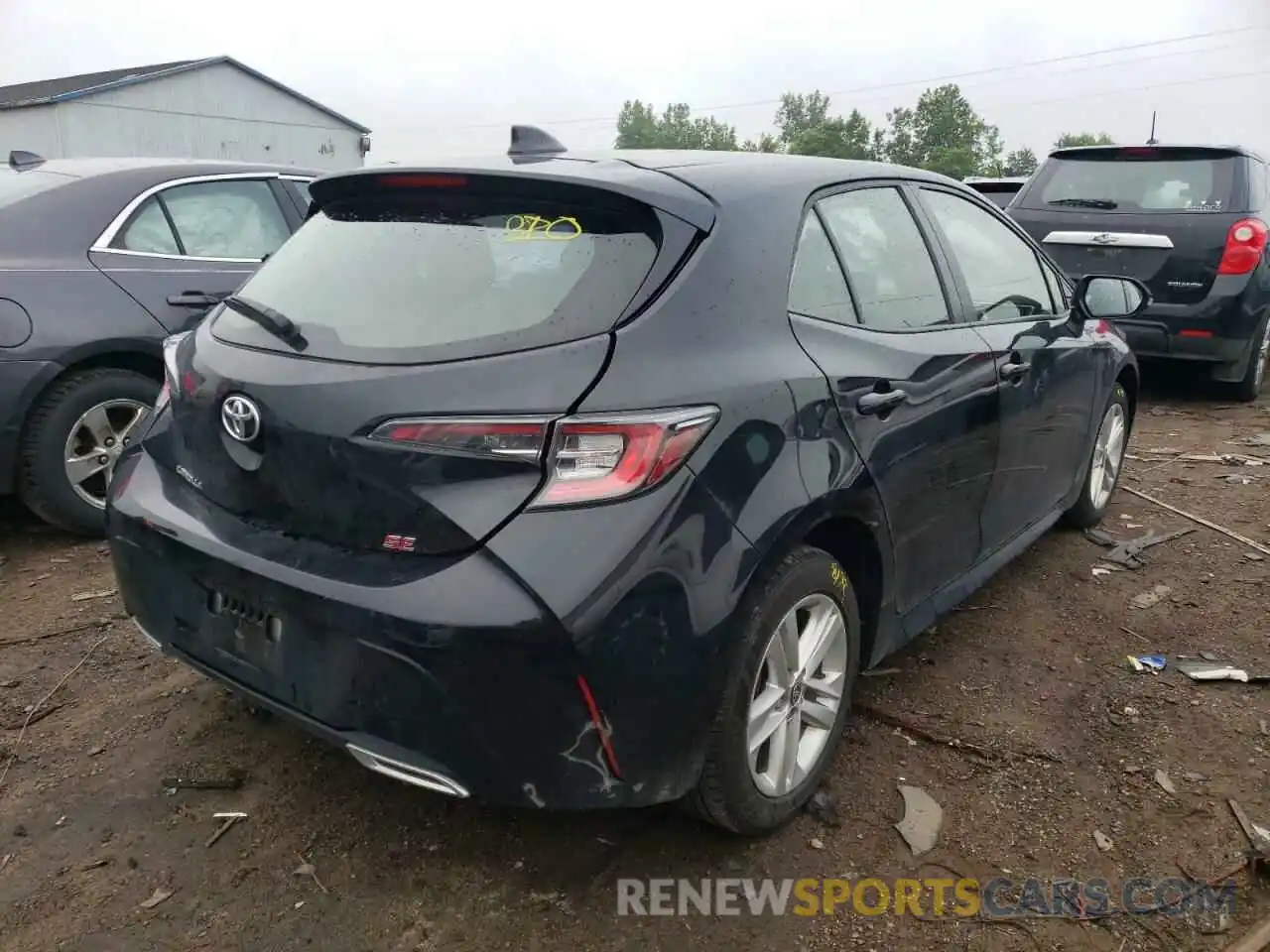 4 Photograph of a damaged car JTND4RBE8L3095828 TOYOTA COROLLA 2020