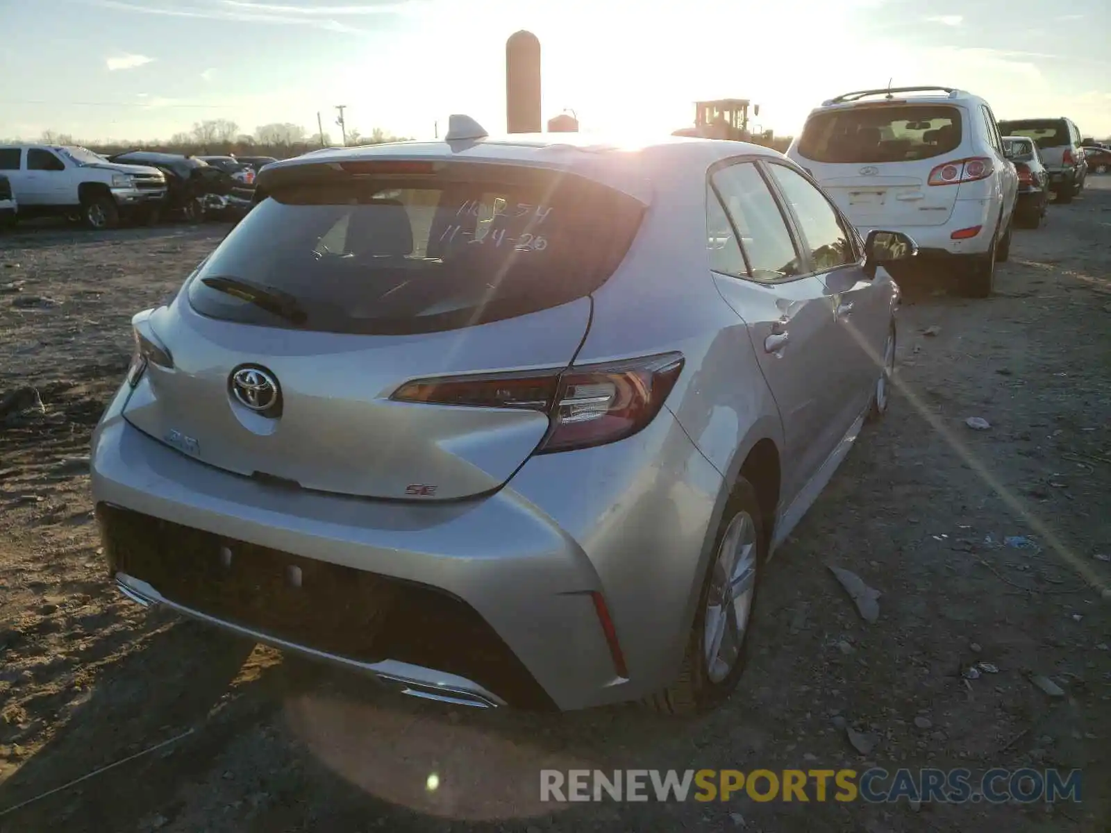 4 Photograph of a damaged car JTND4RBE8L3103717 TOYOTA COROLLA 2020