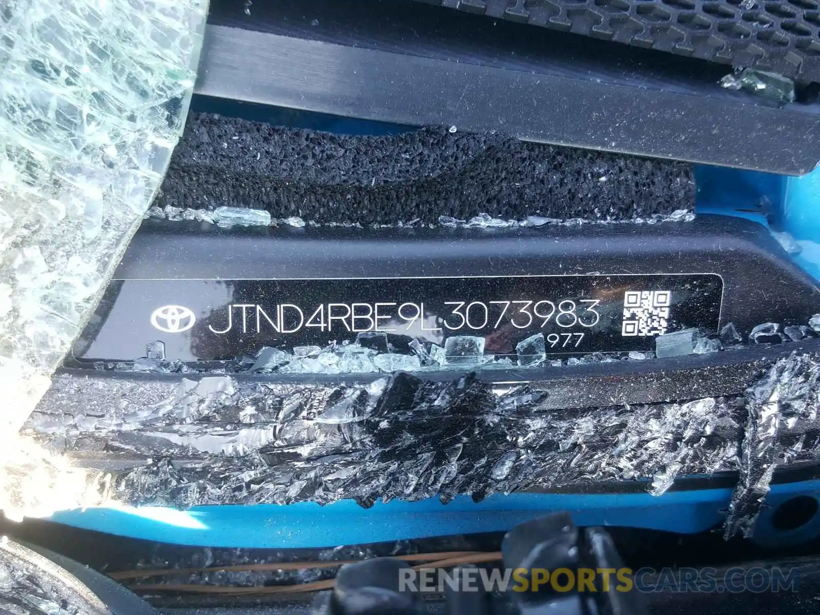 10 Photograph of a damaged car JTND4RBE9L3073983 TOYOTA COROLLA 2020