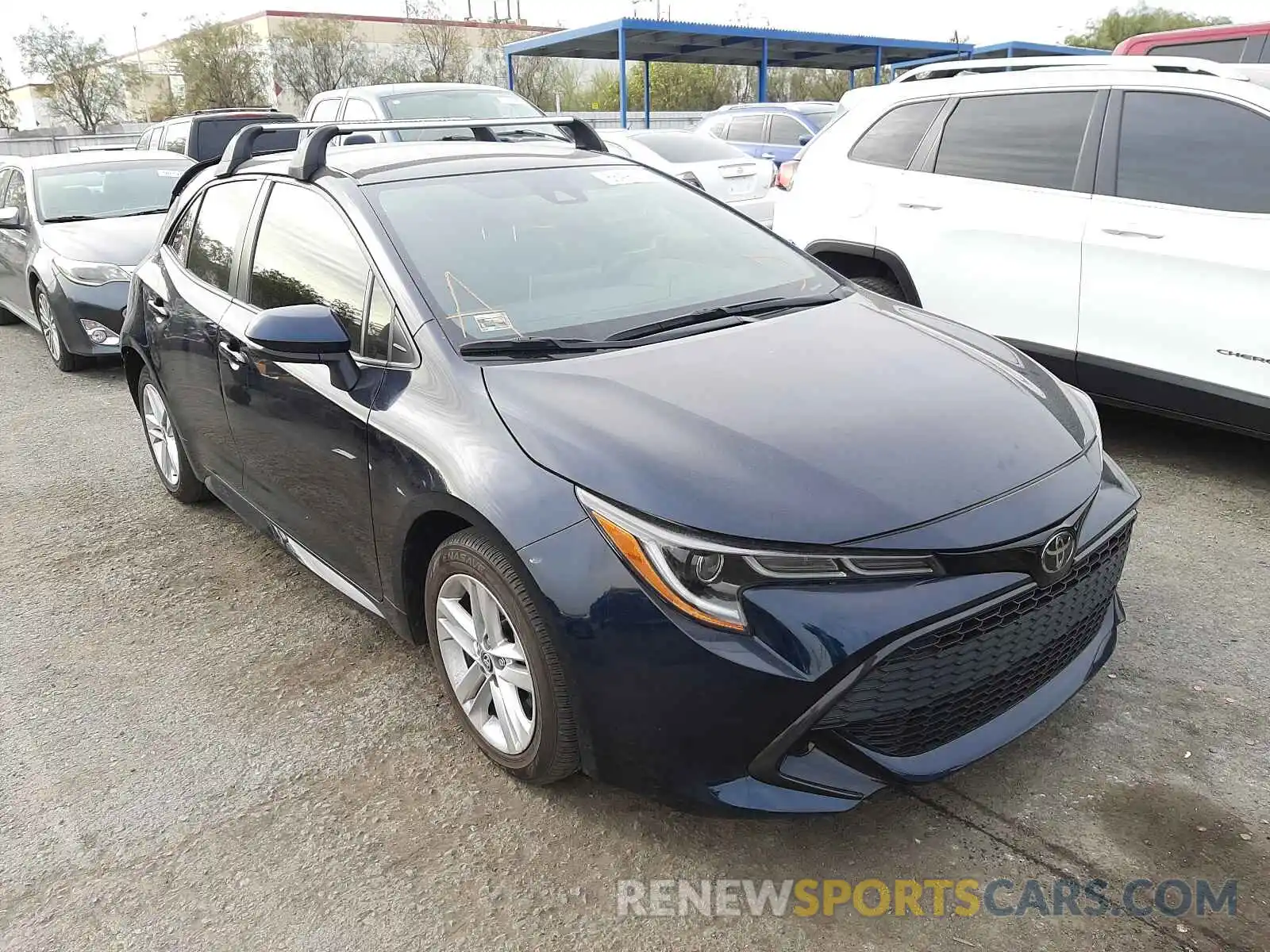 1 Photograph of a damaged car JTND4RBE9L3097586 TOYOTA COROLLA 2020