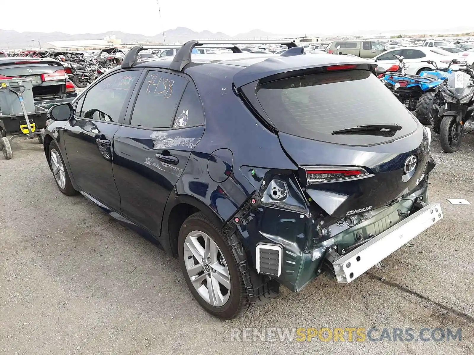 3 Photograph of a damaged car JTND4RBE9L3097586 TOYOTA COROLLA 2020