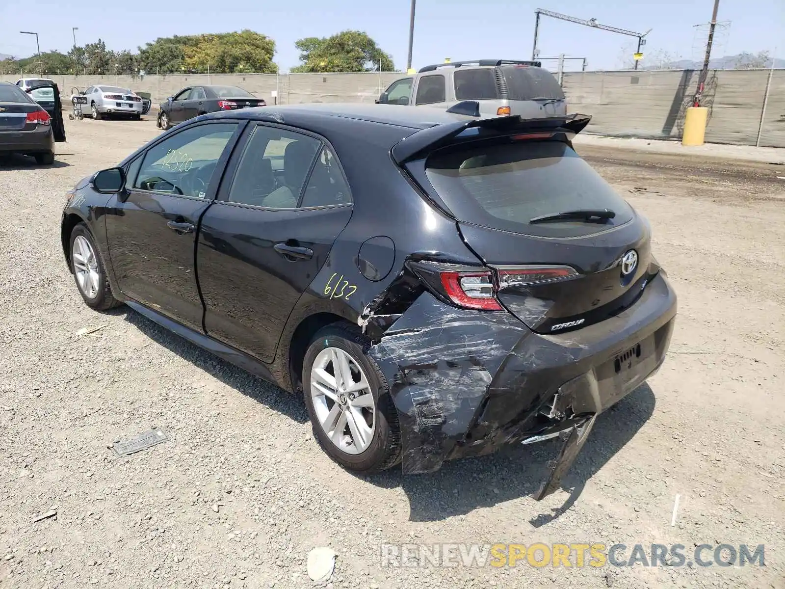 3 Photograph of a damaged car JTND4RBE9L3098155 TOYOTA COROLLA 2020