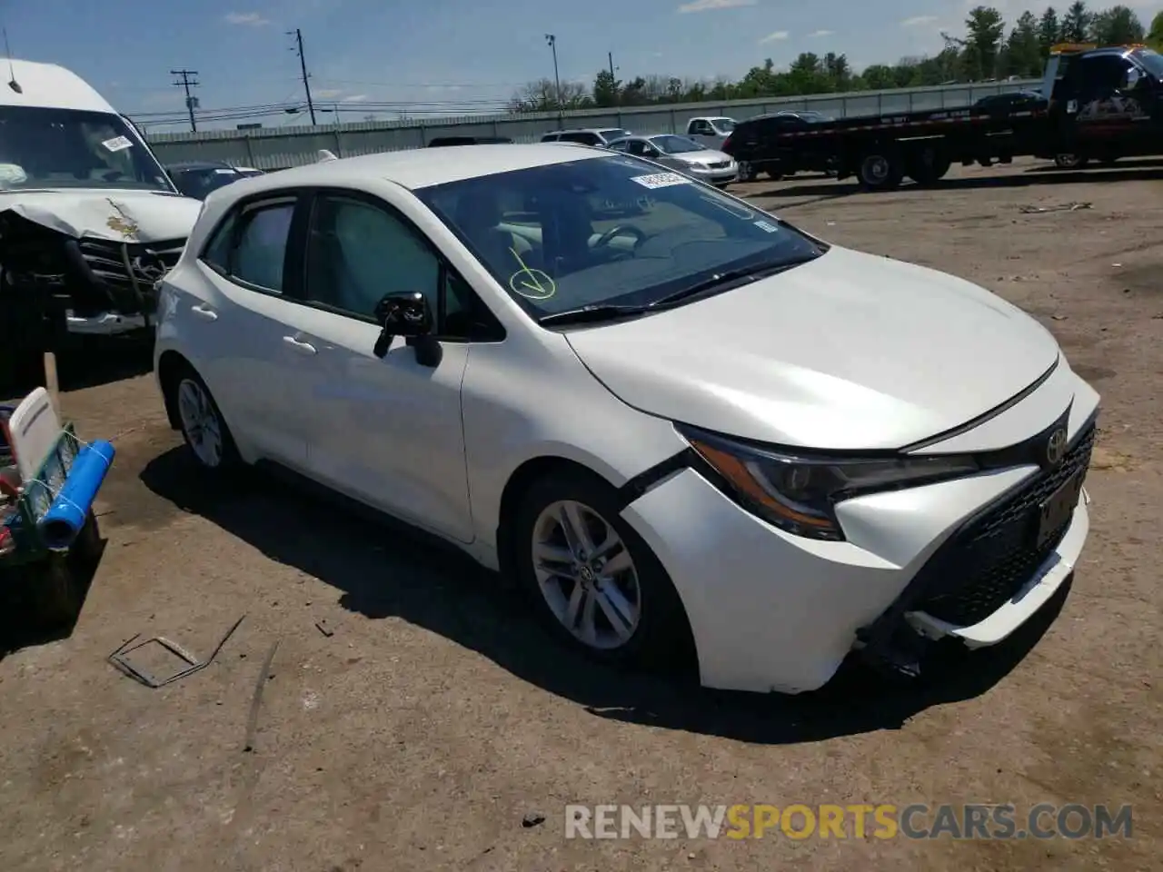 1 Photograph of a damaged car JTND4RBE9L3103063 TOYOTA COROLLA 2020